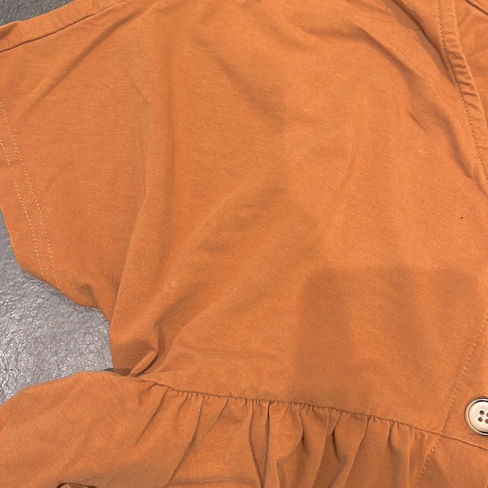 Button down blouse - Picture 2 of 2